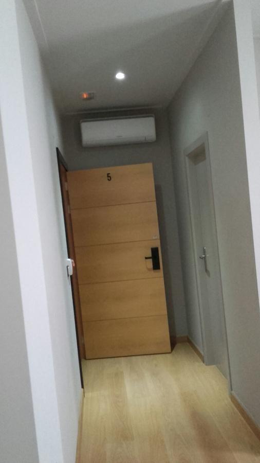 Hotel Onil Bagian luar foto